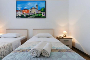 Отель Two Ducks Hostel  Рим